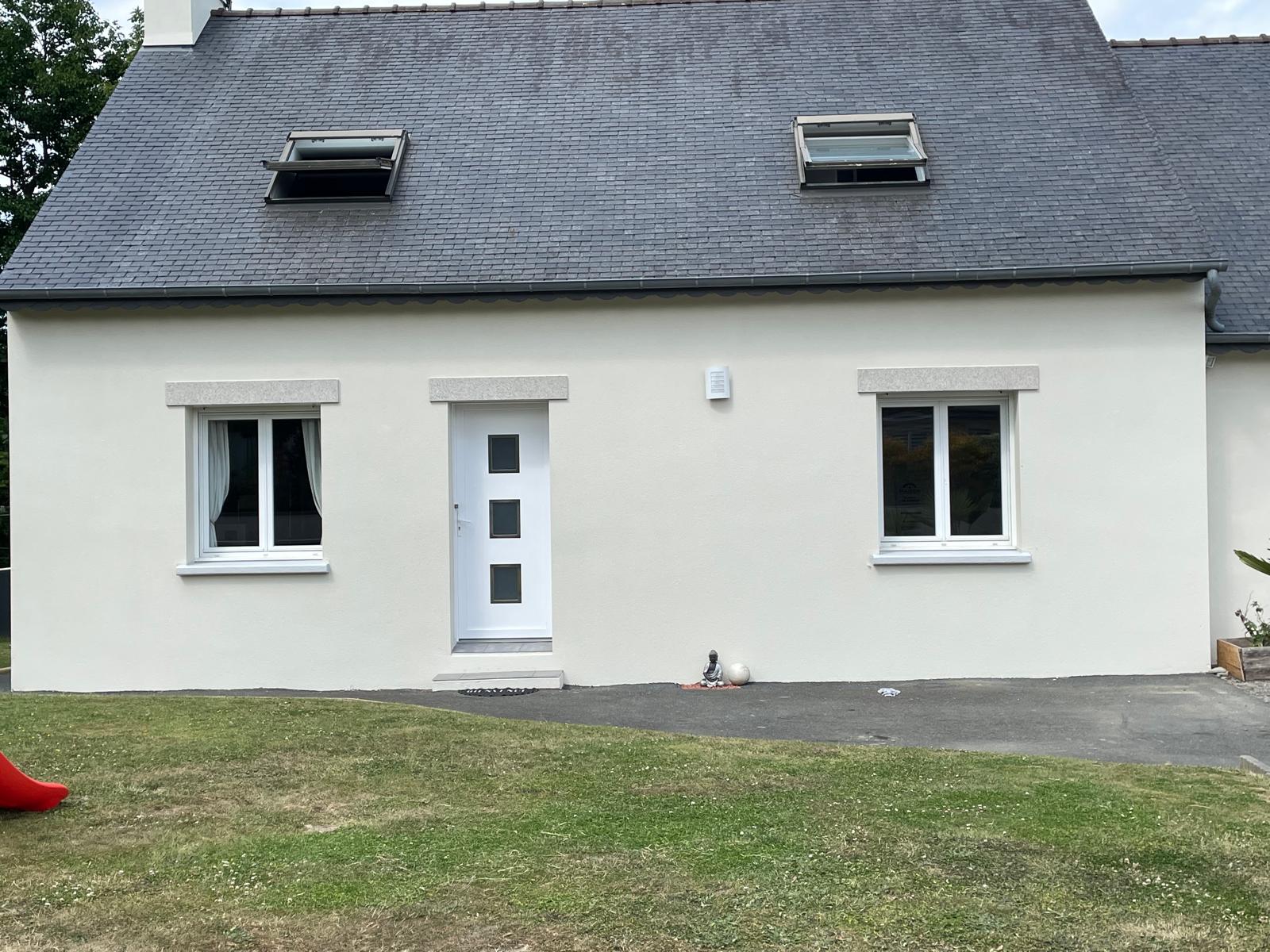 Toiture après traitement anti-mousse